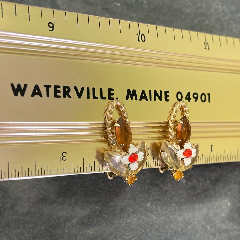 Vintage Gold Flower Austrian Crystal Clip-on Earrings - Picture 4 of 9